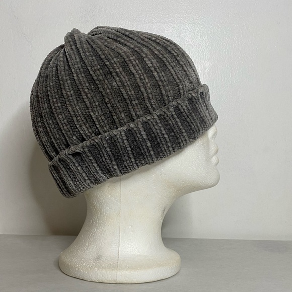 H&M Unisex Rib-Knit Grey Beanie - Picture 3 of 3